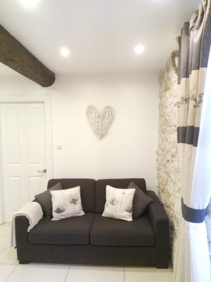 Maison De L'Amour Apartment Chardonnay Assignan ภายนอก รูปภาพ