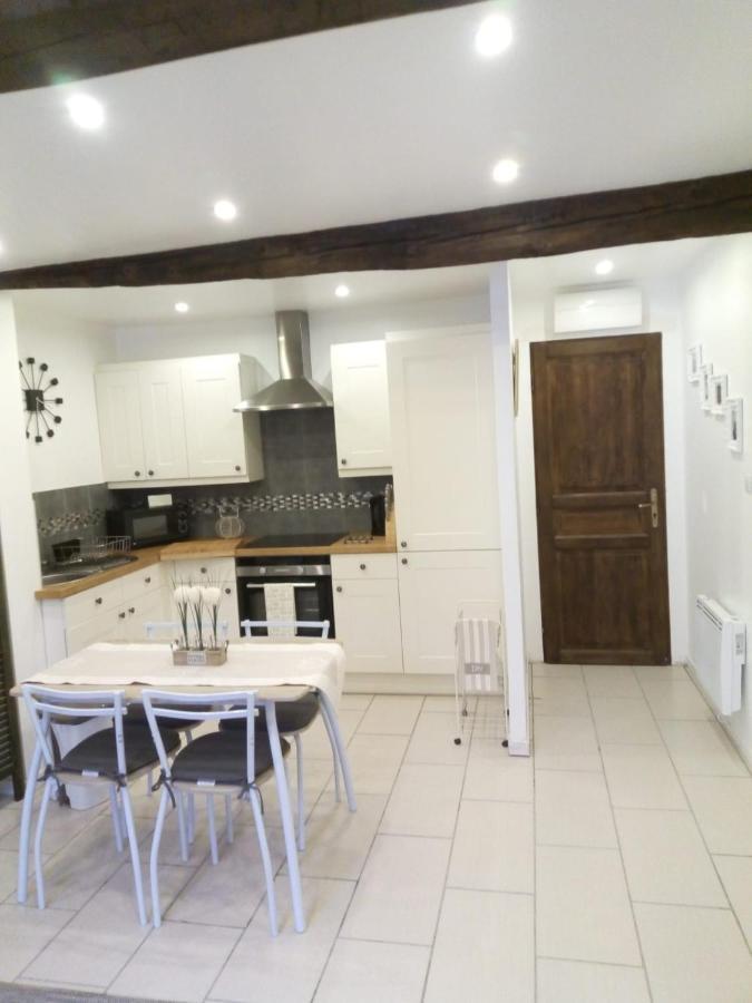 Maison De L'Amour Apartment Chardonnay Assignan ภายนอก รูปภาพ