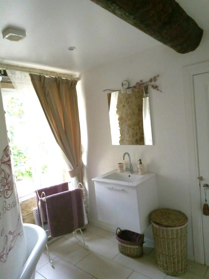 Maison De L'Amour Apartment Chardonnay Assignan ภายนอก รูปภาพ